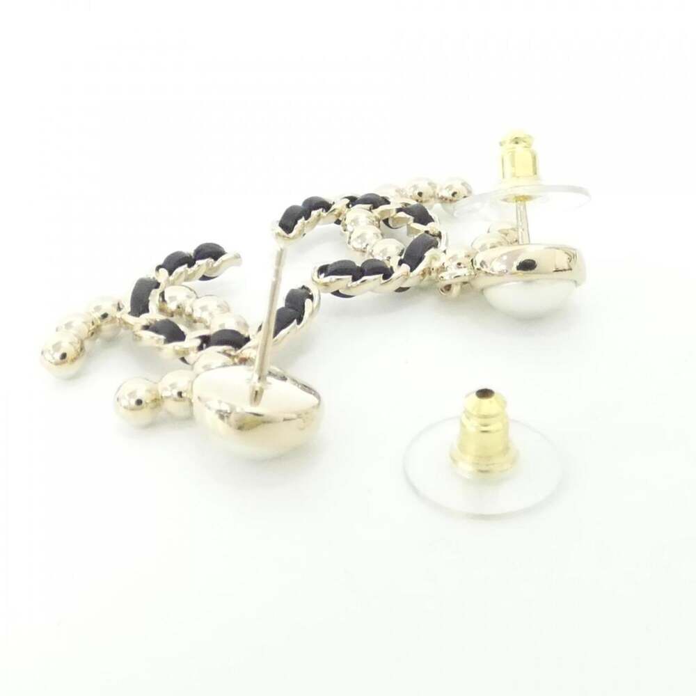 Chanel Earrings Leather #256765C13B - Picture 3 of 3